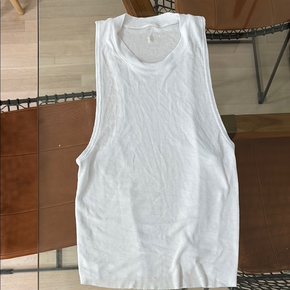 Women’s alo ribbed tank